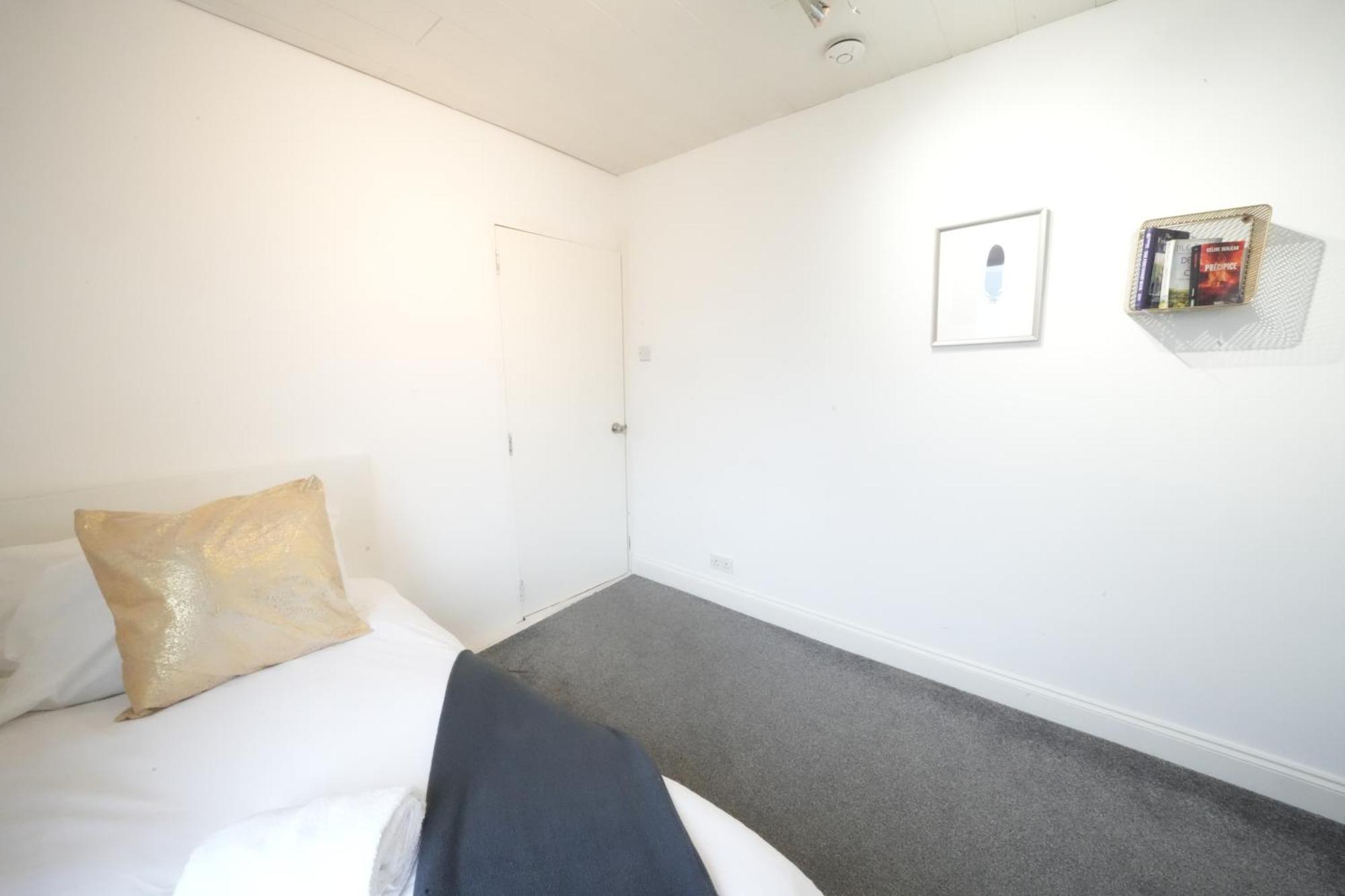 Airport Comfy Stay Harmondsworth Dış mekan fotoğraf