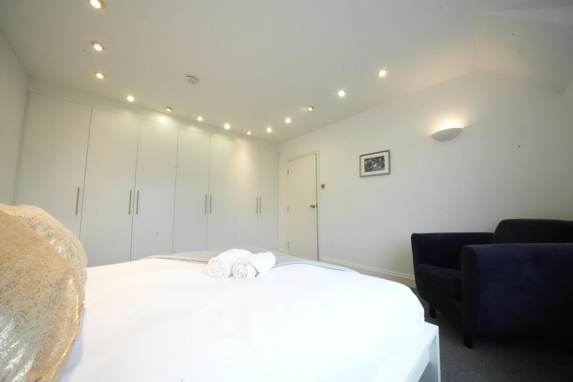 Airport Comfy Stay Harmondsworth Dış mekan fotoğraf